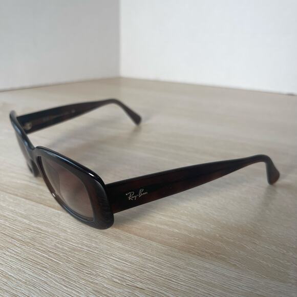 Ray-Ban RB4018 Rituals 637/13 Sunglasses Tortoise Shell Lightly Tinted Italy main image 9